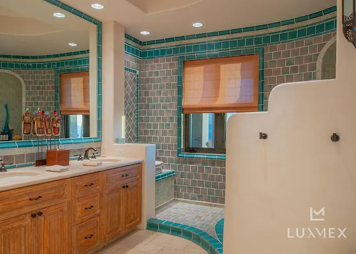 Villa Luxurious Seclusion At Palmilla Fully Staffed - Swimmable