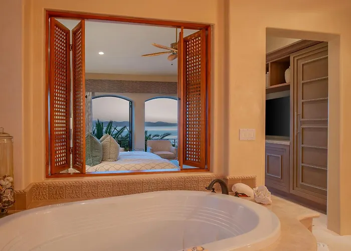 Luxurious Seclusion At Palmilla Fully Staffed - Swimmable * San Jose del Cabo