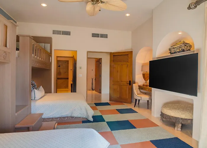 Luxurious Seclusion At Palmilla Fully Staffed - Swimmable Villa *